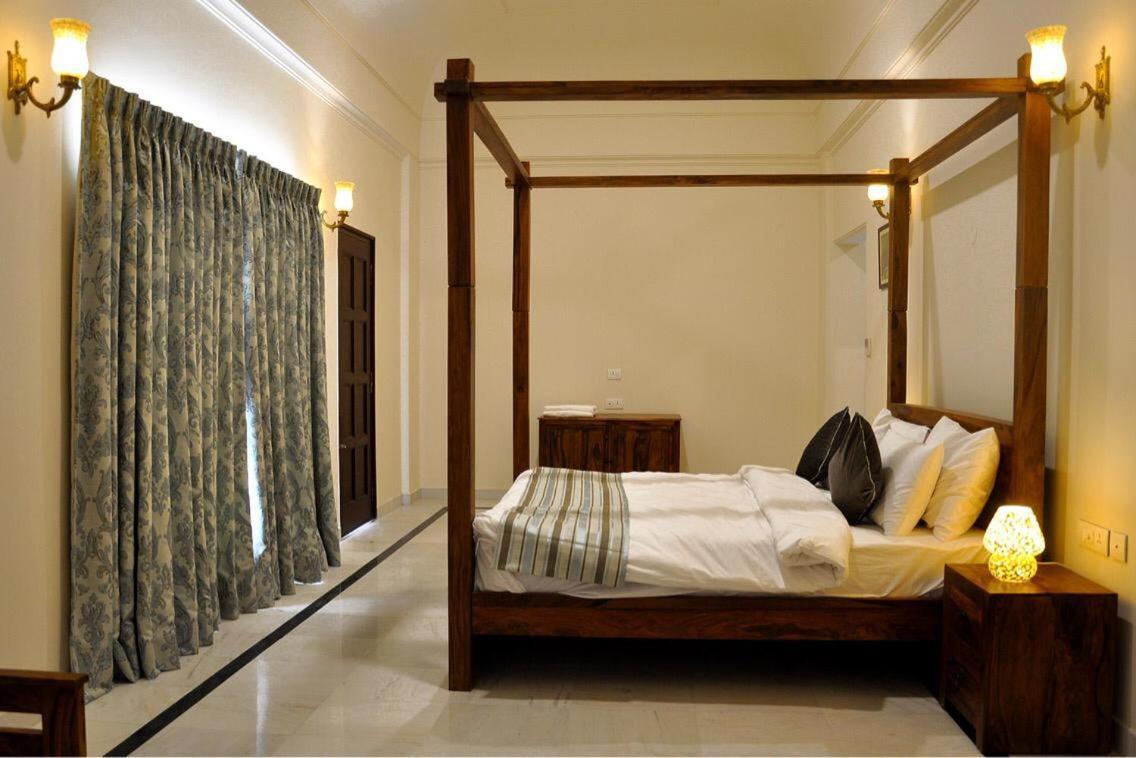 Hotel Raj Bagh Palace Dzsaipur Kültér fotó